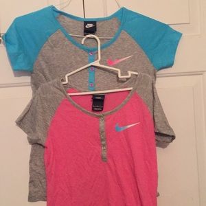Bundle of two Nike shirts
